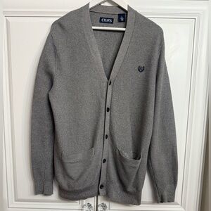 Chaps Sz Medium Grey V-Neck Button Up Cardigan with 2 Pockets in Front Preppy